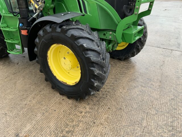 John Deere 6125M Tractor (ST25213)