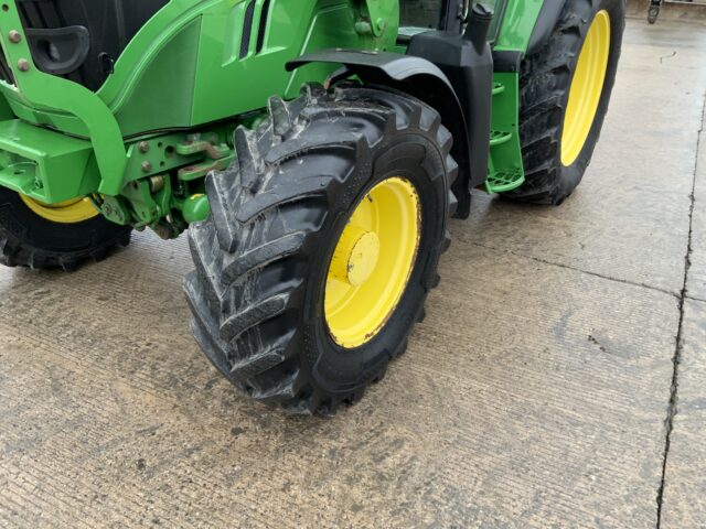 John Deere 6125M Tractor (ST25213)