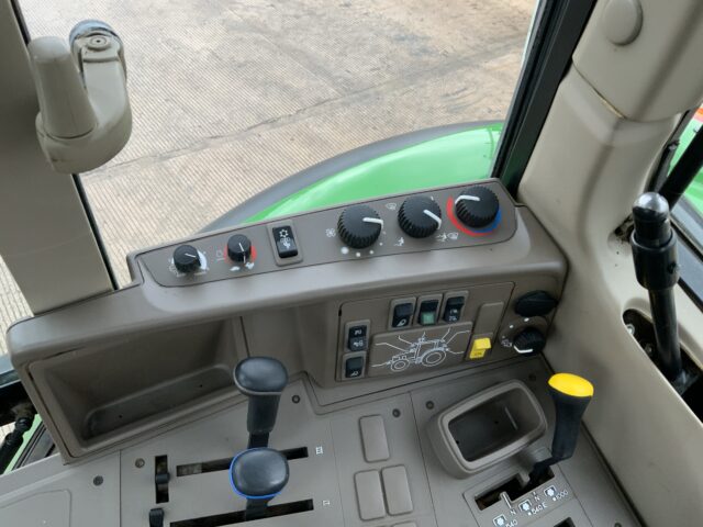 John Deere 6125M Tractor (ST25213)