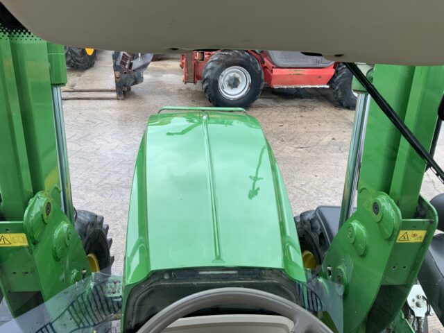 John Deere 6125M Tractor (ST25213)