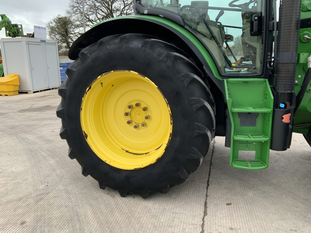 John Deere 6150R Tractor (ST25288)