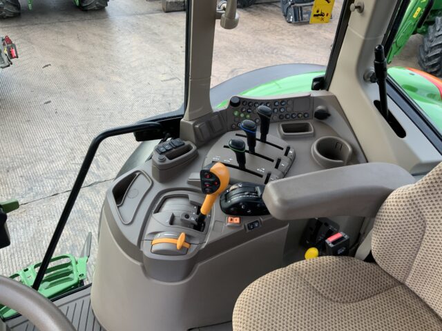 John Deere 6155M Tractor (ST25345)