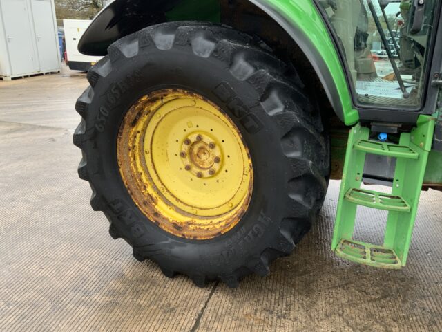 John Deere 6920 Tractor (ST25114)