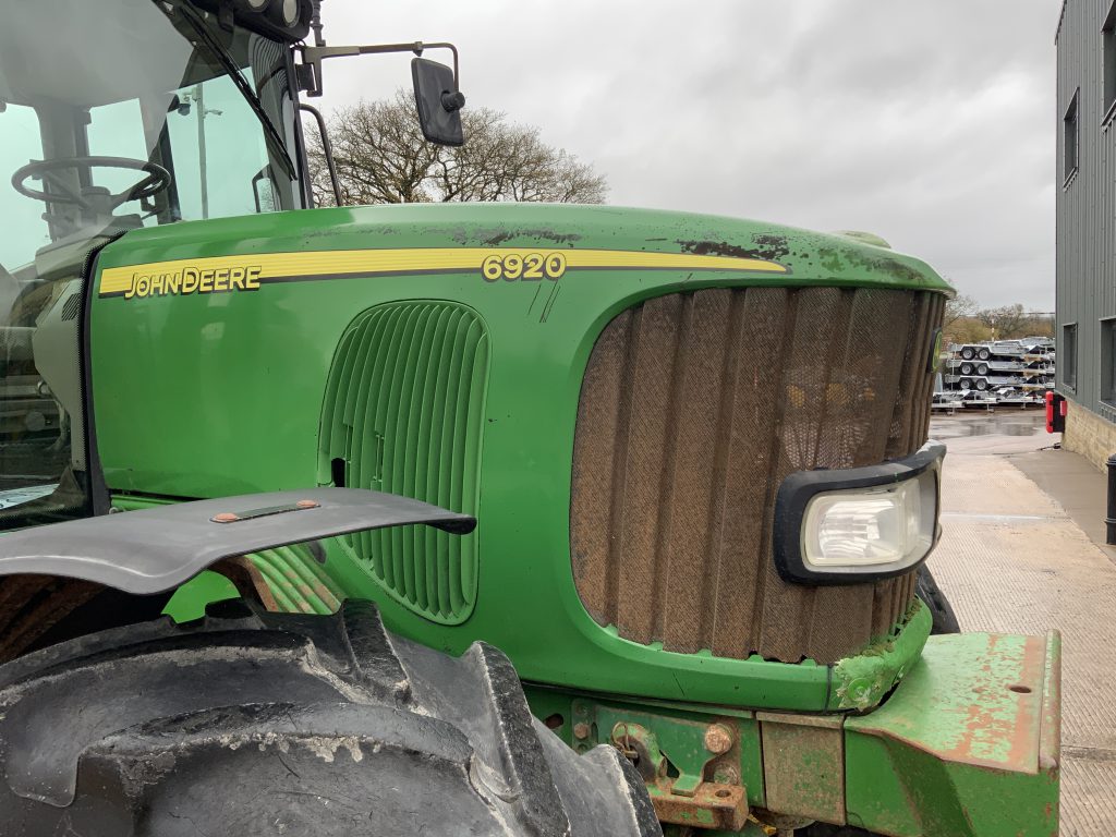 John Deere 6920 Tractor (ST25114)