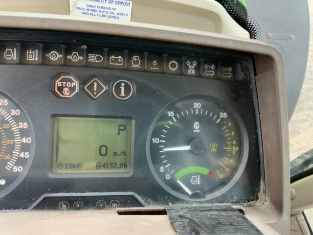 John Deere 6920 Tractor (ST25114)