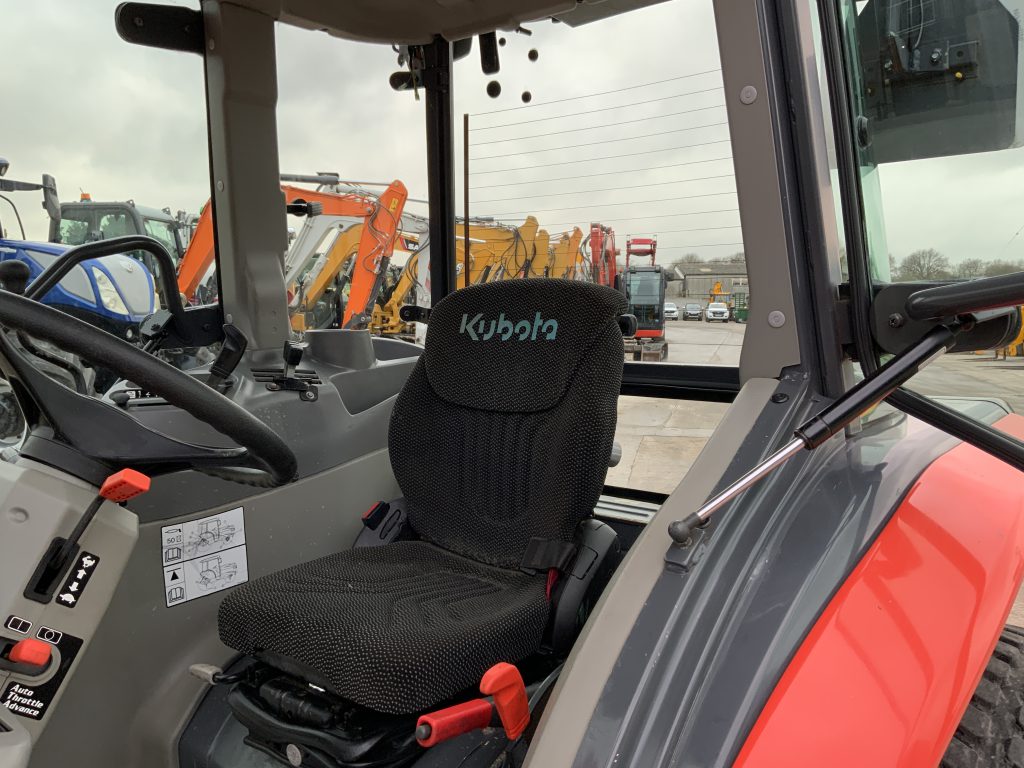 Kubota L2501 Tractor (ST25279)