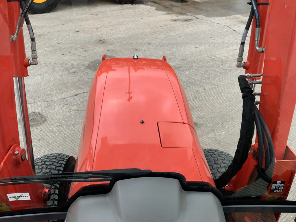 Kubota L2501 Tractor (ST25279)