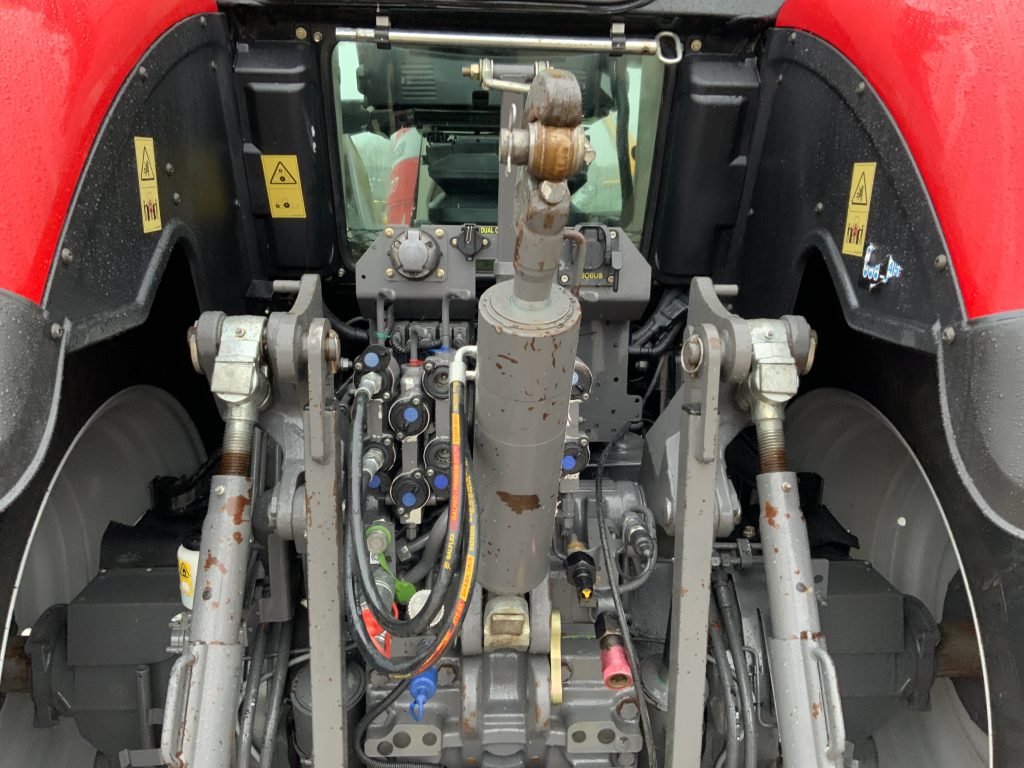 Massey Ferguson 8737 Dyna VT Tractor (ST25454)