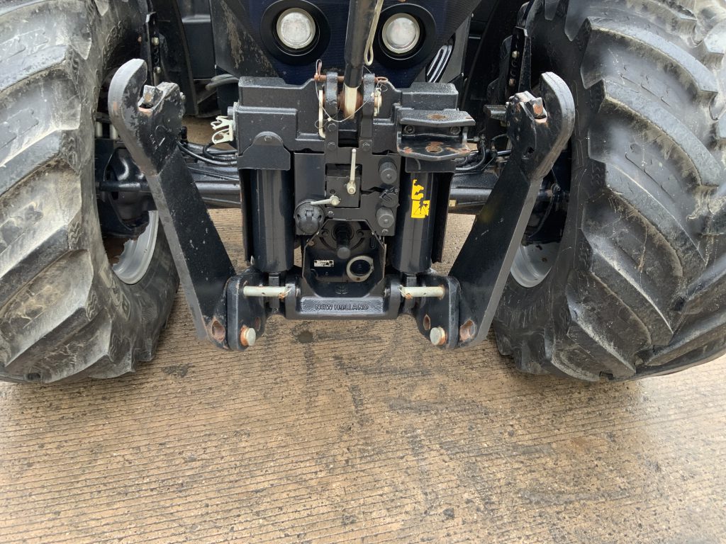 New Holland T7.270 Blue power Tractor (ST25396)