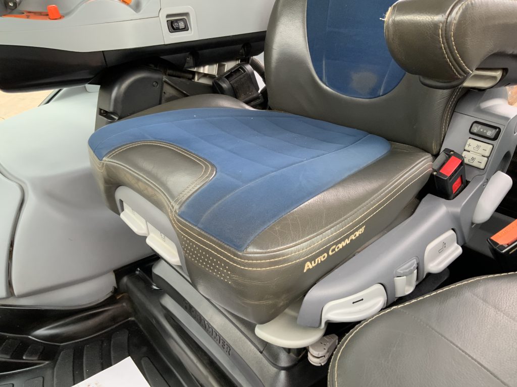 New Holland T7.270 Blue power Tractor (ST25396)