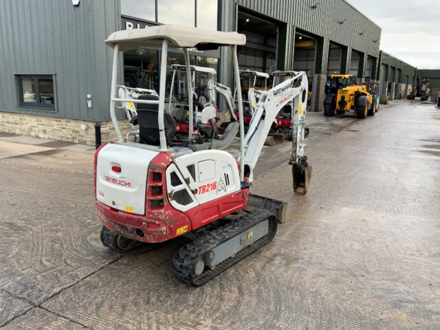 Takeuchi TB216 Digger (ST25265)