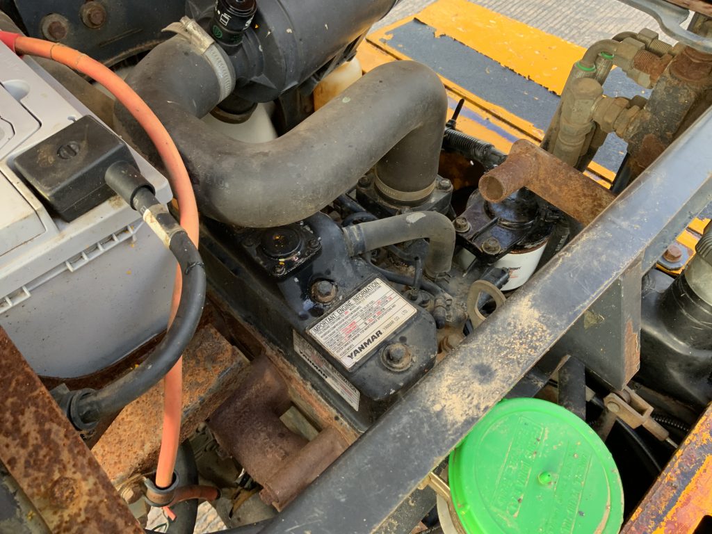 Thwaites 3 Tonner Swivel Tip Dumper (ST25365)