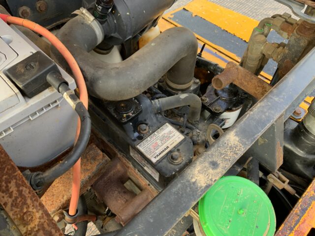 Thwaites 3 Tonner Swivel Tip Dumper (ST25365)