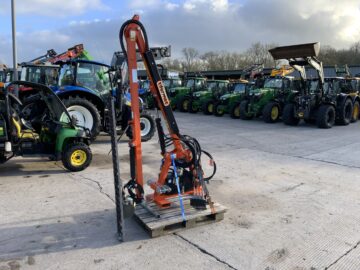 Tifermec TS370 Hedge Trimmer (ST25327)