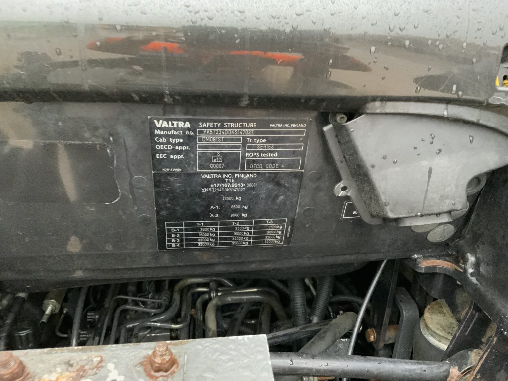 Valtra T234 Unlimited Twin Track Revers Drive Tractor (ST25407)