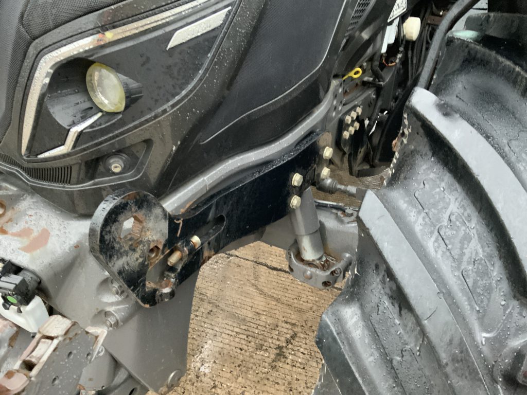 Valtra T234 Unlimited Twin Track Revers Drive Tractor (ST25407)