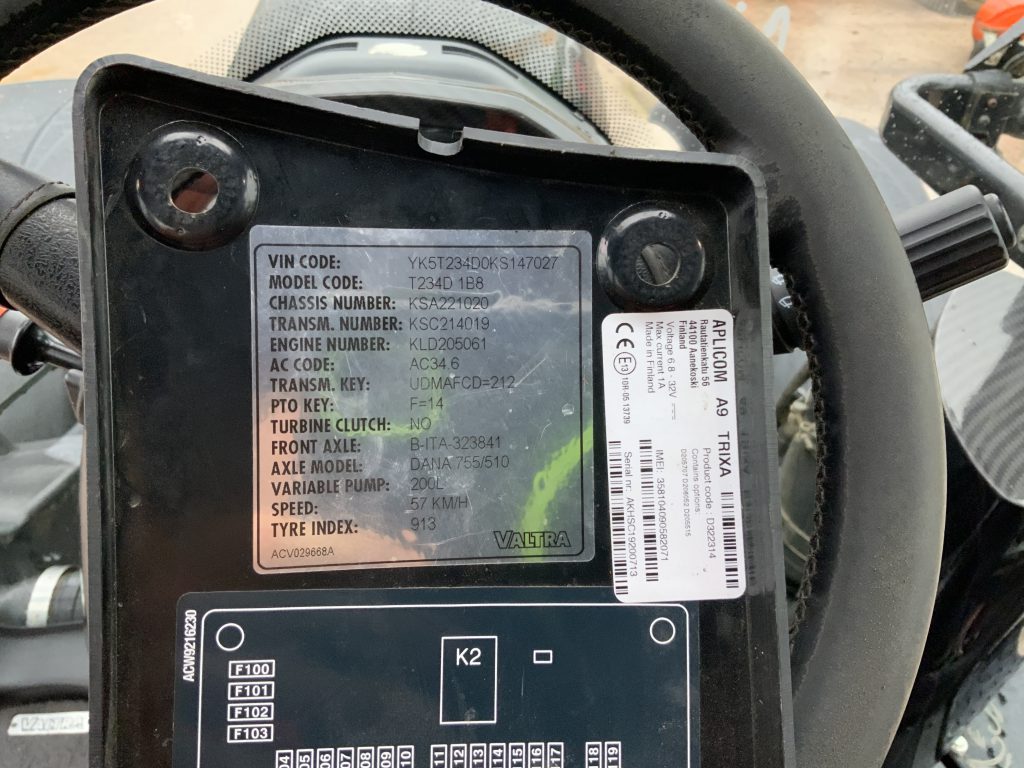 Valtra T234 Unlimited Twin Track Revers Drive Tractor (ST25407)