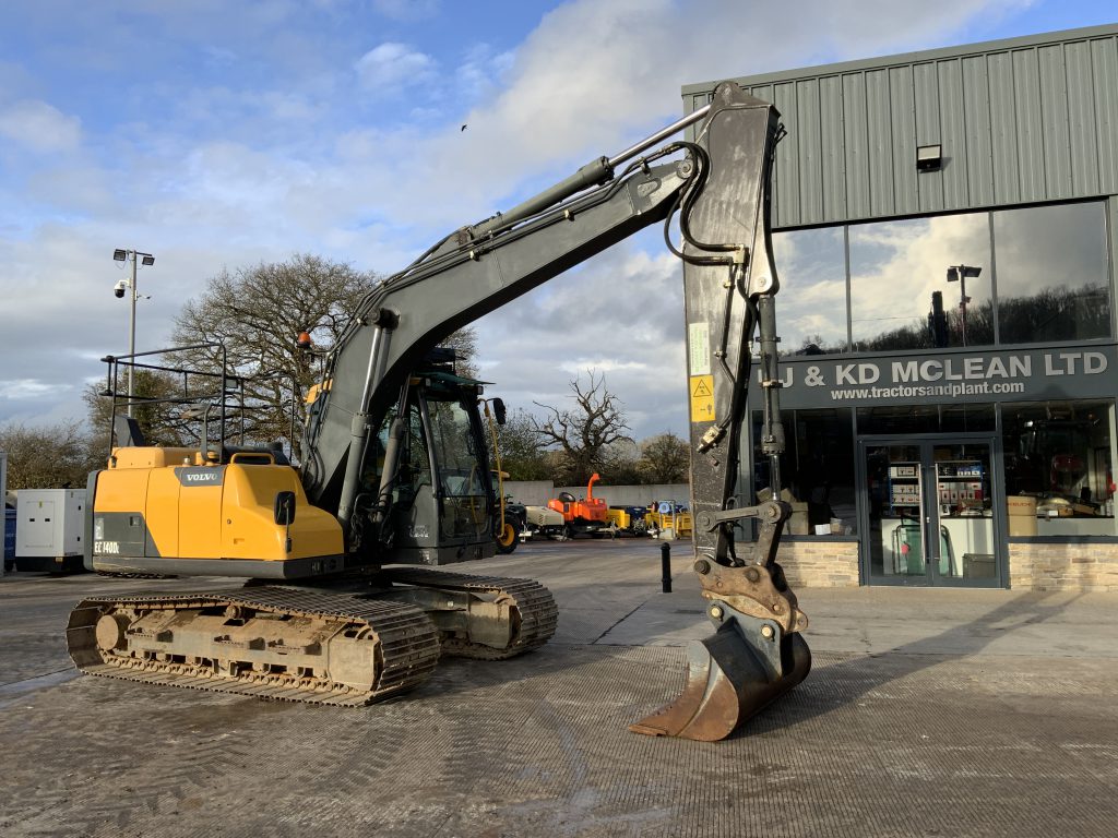 Volvo EC140 DL Digger (ST25193)