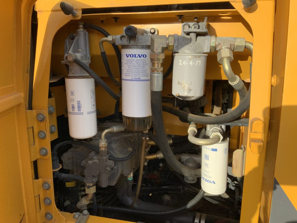 Volvo EC140 DL Digger (ST25193)