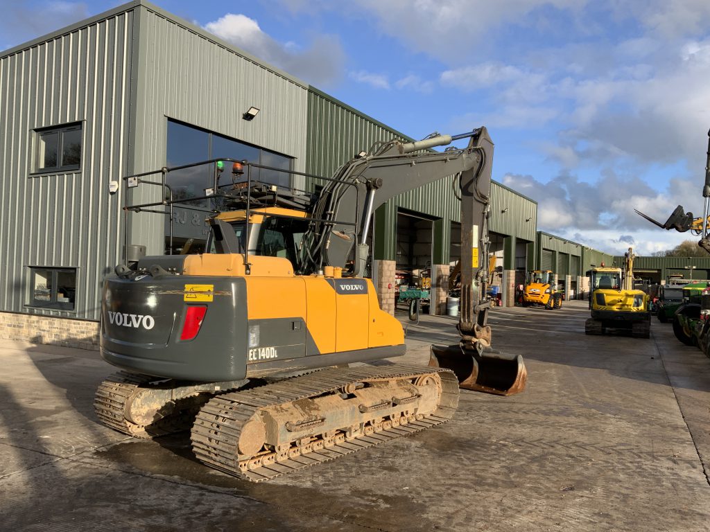 Volvo EC140 DL Digger (ST25193)