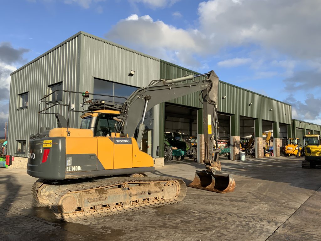 Volvo EC140 DL Digger (ST25193)