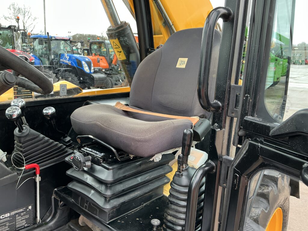 JCB 540-140 Hi Viz Telehandler (ST25370)