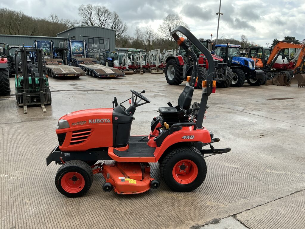 Kubota B2350 Compact Tractor (ST25524)