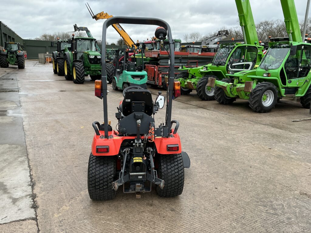 Kubota B2350 Compact Tractor (ST25524)