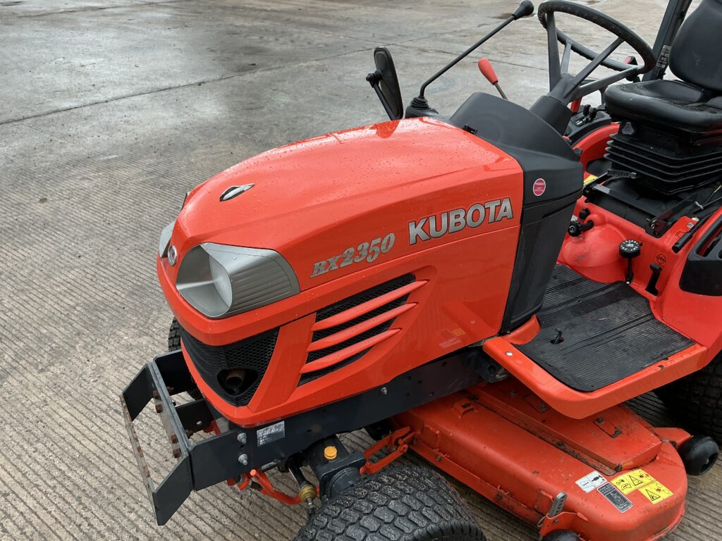 Kubota B2350 Compact Tractor (ST25524)