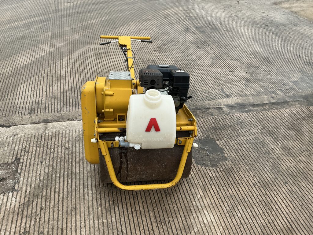 Bomag Mini Single Drum Roller (ST25533)