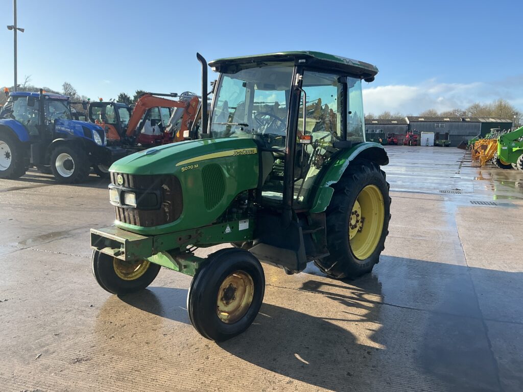 John Deere 5070M Tractor (ST25375)