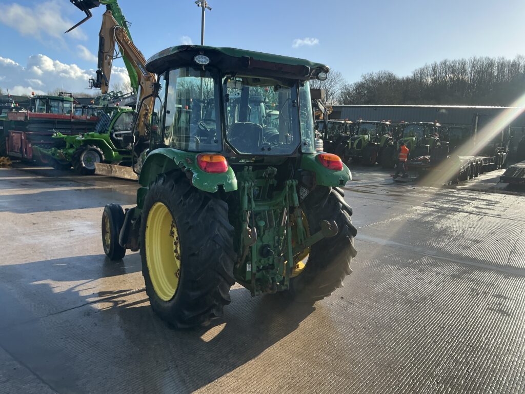 John Deere 5070M Tractor (ST25375)