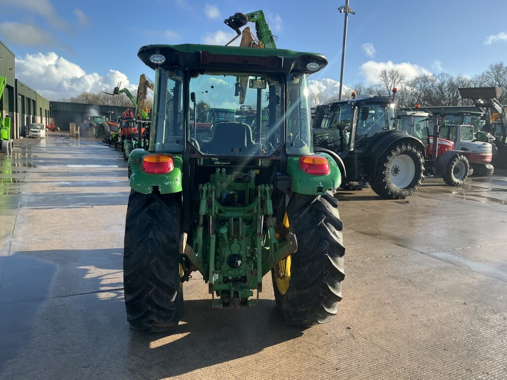John Deere 5070M Tractor (ST25375)
