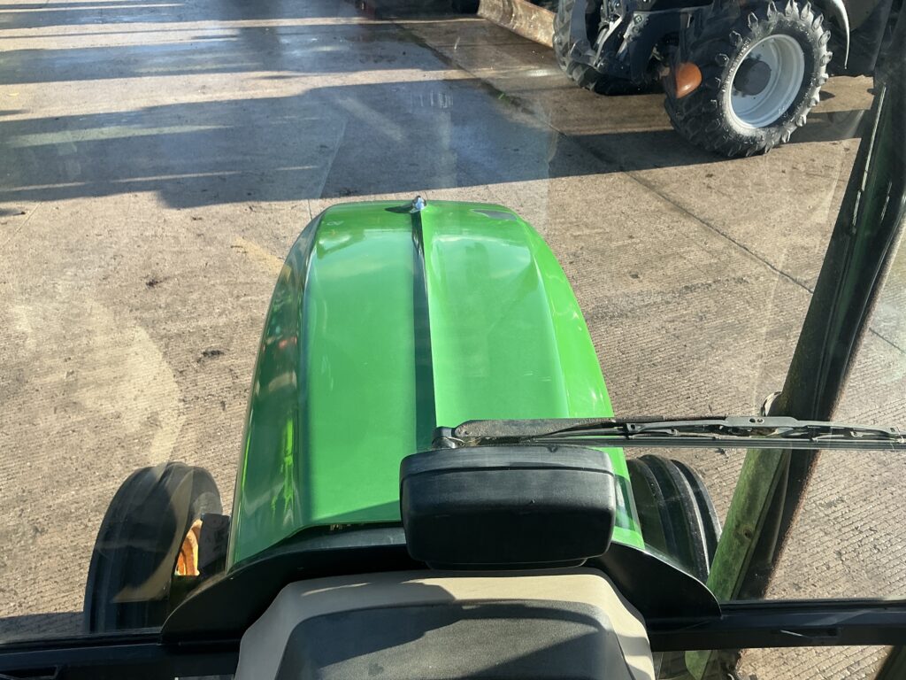 John Deere 5070M Tractor (ST25375)