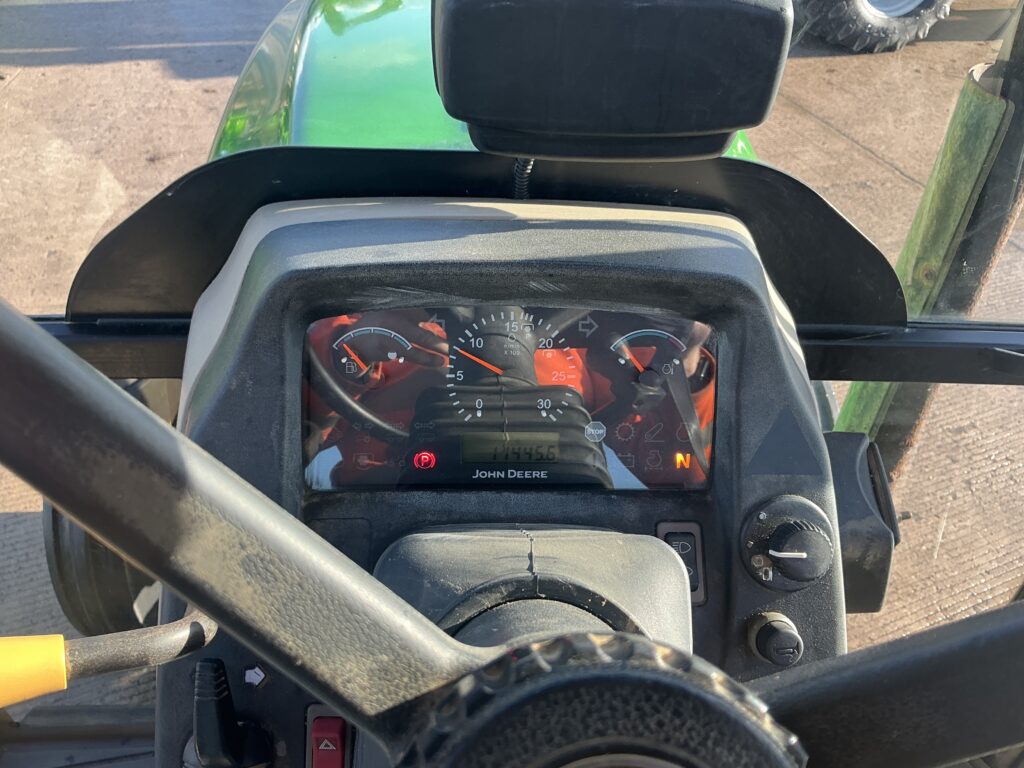 John Deere 5070M Tractor (ST25375)