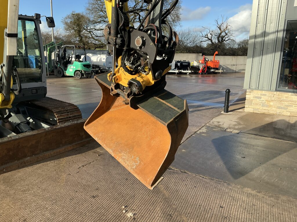 Wacker Neuson ET90 C/W Engon Tilt Rotator Digger (ST25445)
