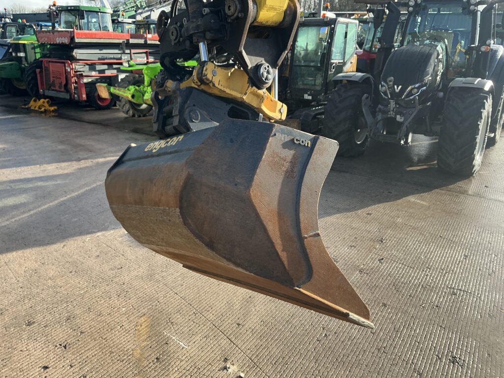 Wacker Neuson ET90 C/W Engon Tilt Rotator Digger (ST25445)