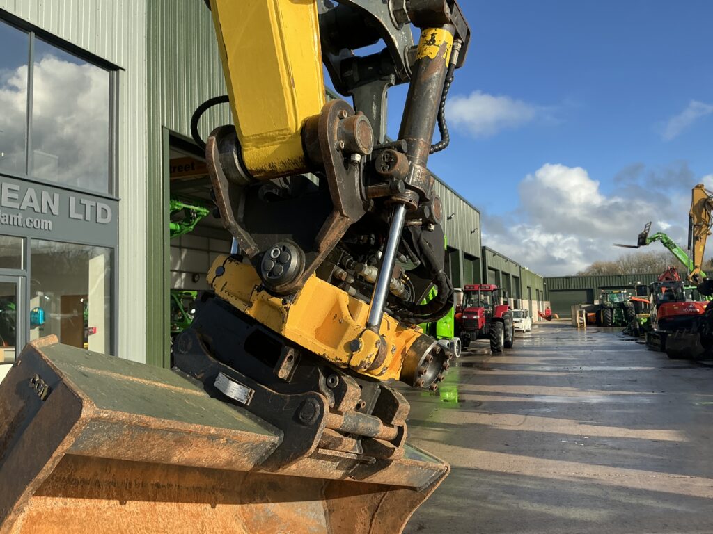 Wacker Neuson ET90 C/W Engon Tilt Rotator Digger (ST25445)