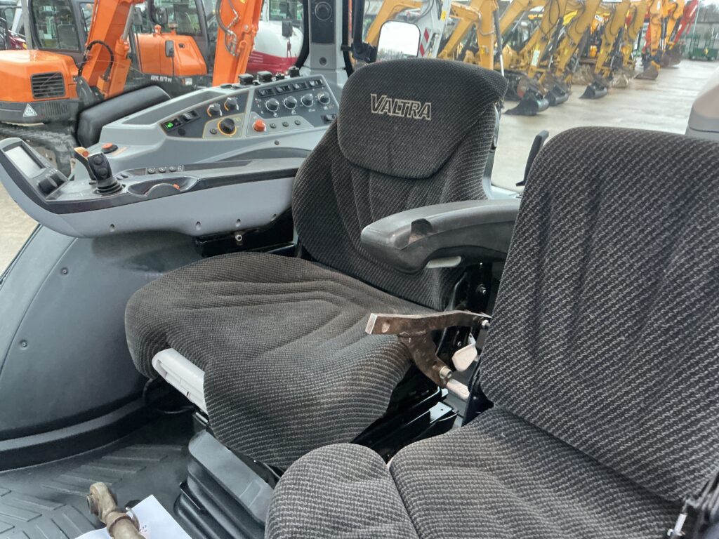 Valtra N174 Direct Tractor (ST25535)