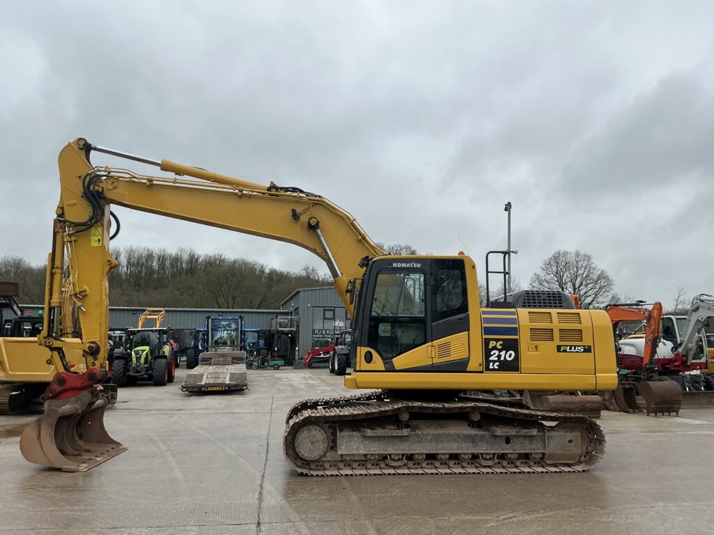 PC210 LC-10 Plus Digger