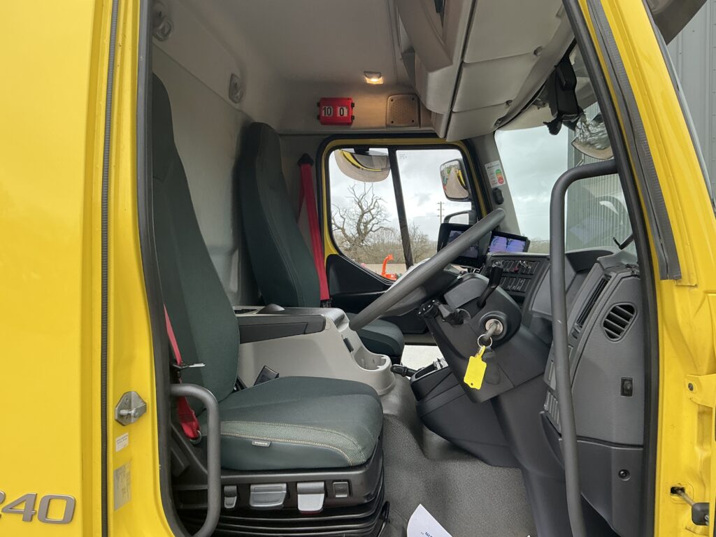 Volvo FL240 Plant Lorry (ST25598)