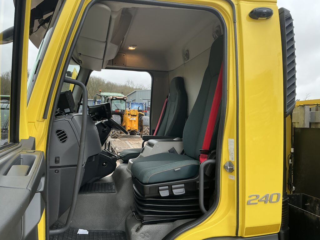 Volvo FL240 Plant Lorry (ST25598)
