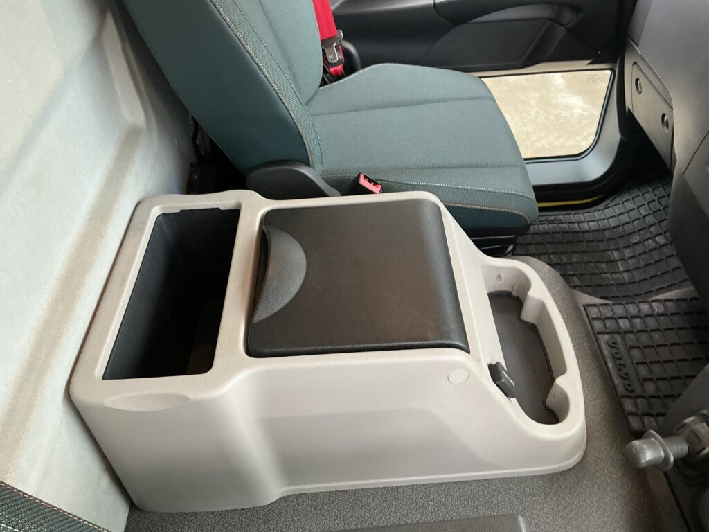 Volvo FL240 Plant Lorry (ST25598)