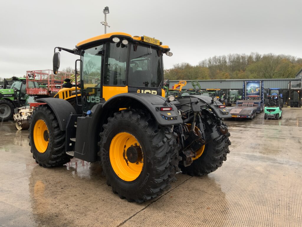 JCB 4220 Fastrac Tractor (ST24701)
