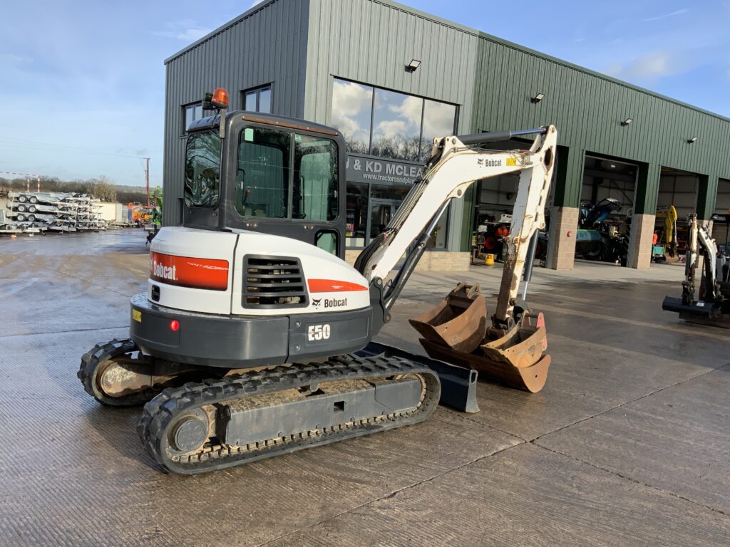 Bobcat E50 Digger (ST25476)