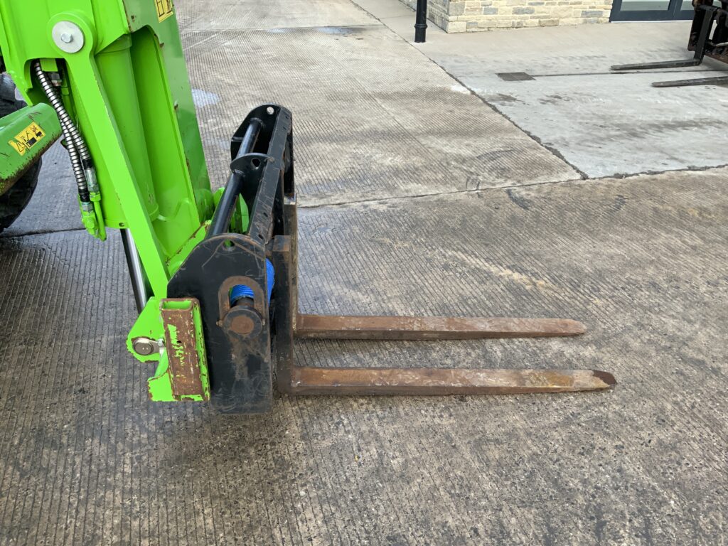 Merlo P40.17 Telehandler (ST25493)