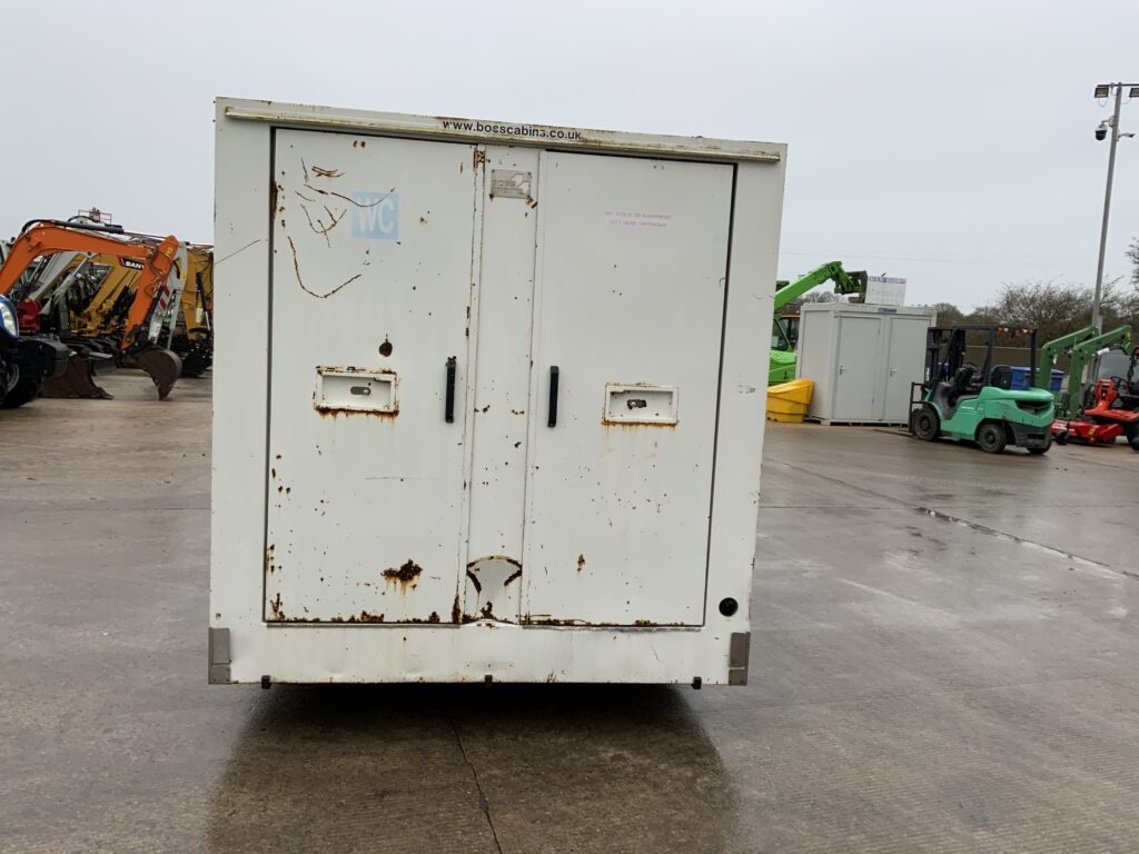 Boss Cabins Ground Hog Welfare Unit (ST25284)