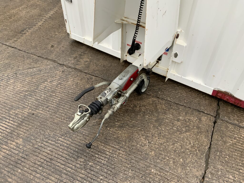 Boss Cabins Ground Hog Welfare Unit (ST25284)