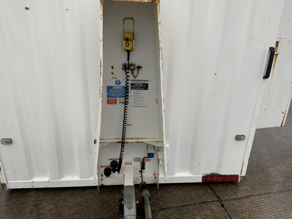 Boss Cabins Ground Hog Welfare Unit (ST25284)