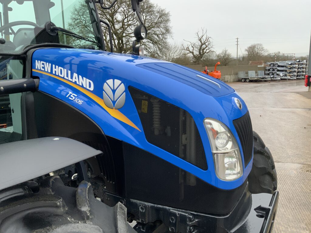 New Holland T5.105 Tractor (ST25453)